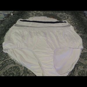 8 pack Comfortchoice panties size 16 NWOT